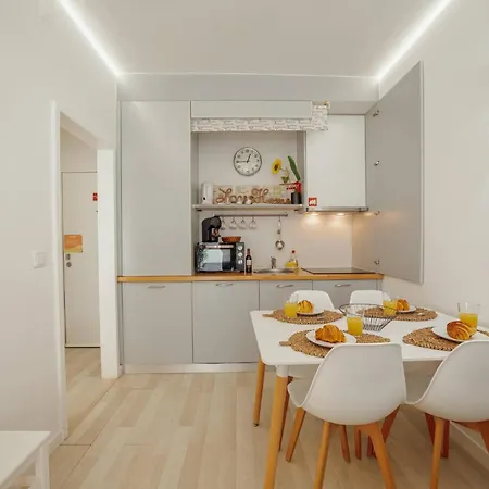 Apartment Santa Catarina By Hosty Porto